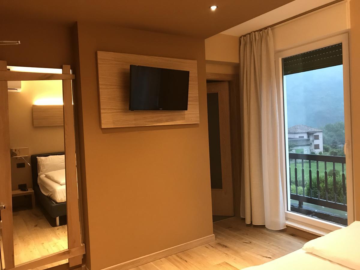 Carla Failela Hotel Valli del Pasubio Kültér fotó